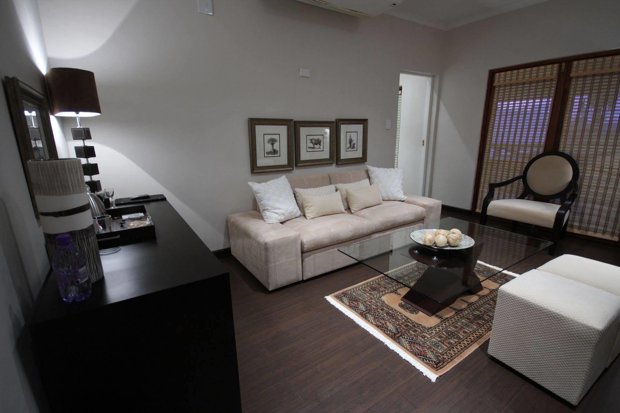 Dundi Lodge Augrabies Bagian luar foto